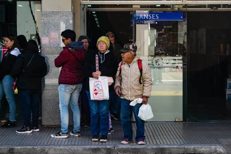 Este incremento, oficializado mediante la resolución 979/2024 en el boletín oficial, impactará también en la Pensión Universal para el Adulto Mayor (PUAM) y las No Contributivas (PNC), las cuales recibirán ajustes similares. 