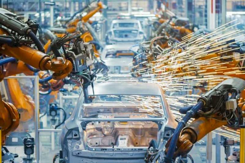 El Observatorio IPA aclara que el leve repunte interanual es por el derrumbe de 2024, no un cambio de tendencia. Aunque vehículos y maquinaria muestran dinamismo, rubros clave para el empleo como confecciones y metalurgia siguen en baja. Daniel Rosato (IPA) advirtió: 