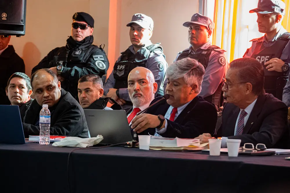 Durante la tarde, las defensas impulsaron una serie de planteos de nulidad e impugnaciones vinculadas a procedimientos realizados durante la instrucci&oacute;n suplementaria y la obtenci&oacute;n de pruebas.
