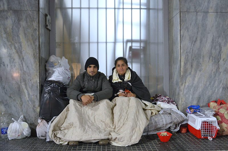 Comedor comunitario más un refugio}