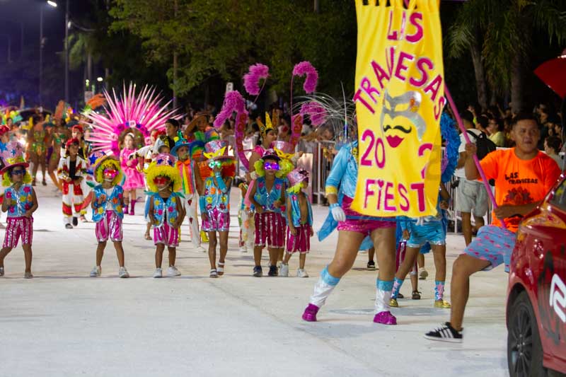 Con más de 25 agrupaciones participantes, el carnaval barrial demuestra su expansión y consolidación como parte del patrimonio cultural de la ciudad.