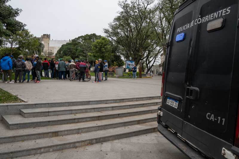 Las autoridades han ofrecido alternativas laborales, pero los trabajadores se muestran reacios a aceptar estas propuestas. 