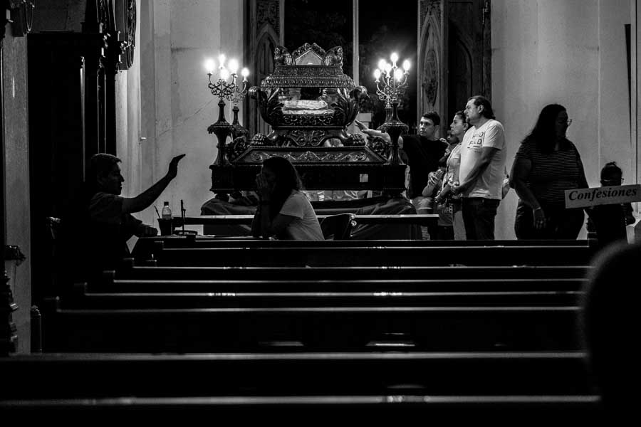 El silencio marcó el ambiente íntimo de una Semana Santa vivida con intensidad.