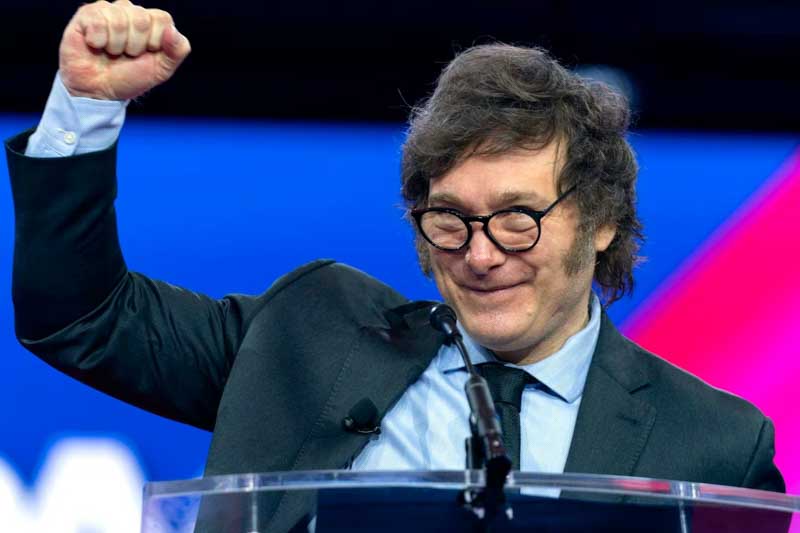 Esta decisión sigue a una medida similar tomada por el Ministerio de Defensa esta semana. Ante las críticas, Adorni afirmó que el Gobierno no participará en un debate sobre el lenguaje, considerando que las perspectivas de género se han utilizado como un 