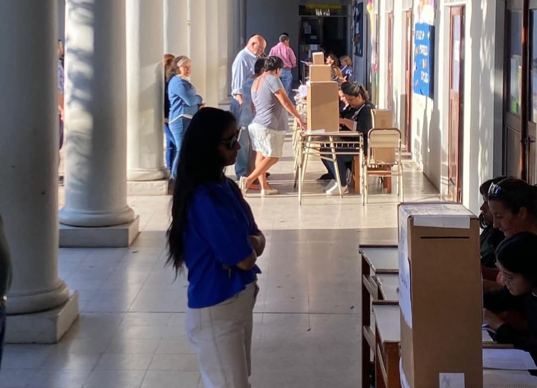 En la sede del PJ, en la ciudad de Corrientes, montaron un centro de cómputos, desde donde las autoridades partidarias manifestaron que superaron “las expectativas” en cuanto a cantidad de votantes, que culminaron “un excelente proceso de normalización” y que el peronismo de Corrientes quedó listo para las elecciones generales”.