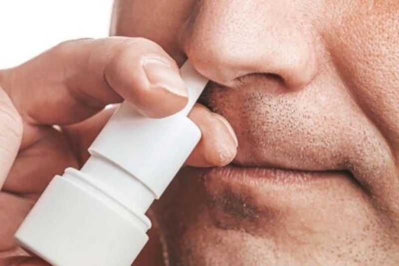 El ensayo se encuentra en la fase dos, y los experimentos se realizan en ratones con períodos de observación de 54, 90 y 140 días. El grupo de investigación logró patentar el coadyuvante de la vacuna, un componente que permite que el organismo no genere una respuesta contraria al tratamiento. Los primeros ensayos se realizaron por vía inyectable, y hasta ahora demostraron que logra reducir la inflamación, la fibrosis del tejido y la cantidad de parásitos en el corazón.