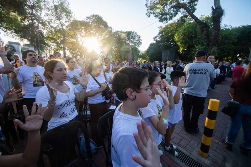 Al finalizar el recorrido los presentes participaron de la misa celebrada en el atrio de la iglesia. El acto litúrgico fue el cierre de la jornada de fe.