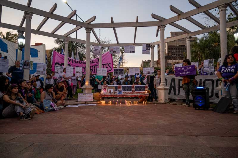 Desde la conformación del movimiento Ni Una Menos en 2015, Mumalá contabilizó 3.096 femicidios en el país. En Corrientes, la tasa informada para el período analizado fue del 0,5%, en un contexto donde el país aún permanecen 14 casos bajo investigación y se registraron 420 intentos de femicidio.