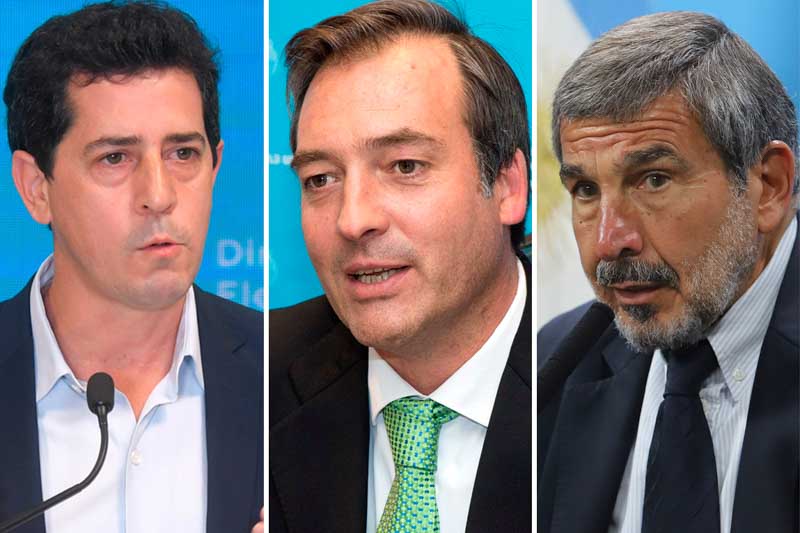 Un vocero oficial aclaró que se trata del procedimiento normal, y aseguró: “Todos renunciamos con fecha del 10 de diciembre, y se van aceptando por tandas: organismos, secretarías y últimos ministros. Es lo que marca el procedimiento, se hace siempre”.