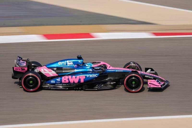 El bonaerense debutó en F1 con Williams y mostró gran proyección. Ahora, llega a Alpine con el respaldo de Flavio Briatore y el apoyo de empresas argentinas. Su desempeño en las próximas fechas definirá su continuidad.