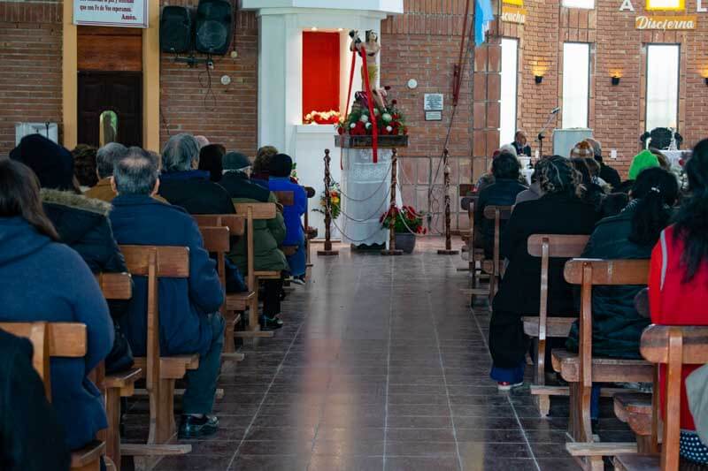 A partir de ese encuentro personal con Jesús, Pantaleón dedicó su vida a servir a los sufrientes, postrados y vulnerables. Sus reliquias, incluidas muestras de su sangre, se conservan en distintos lugares como Constantinopla, Ravello y el Real Monasterio de la Encarnación en Madrid, bajo la custodia de las Agustinas Recoletas.