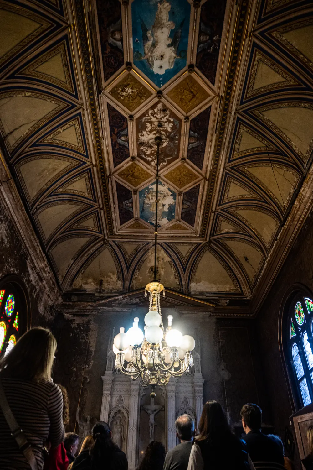 Tambien cuenta con la Capilla&nbsp;familiar de&nbsp;los&nbsp;Alzaga, es una construcci&oacute;n previa a la del templo&nbsp;Santa Felicitas,&nbsp;se utiliz&oacute; como capilla dom&eacute;stica.Su estilo original es cl&aacute;sico o renacentista y&nbsp;puede distinguirse detr&aacute;s el&nbsp;altar-retablo en m&aacute;rmol de Carrara que se aplic&oacute; en el lugar con intenciones de sepultar el ata&uacute;d con los restos mortales de Felicitas Guerrero de &Aacute;lzaga.
