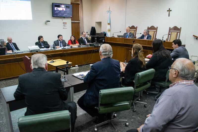 Además, se pidió la entrega de legajos de docentes y estudiantes víctimas de los crímenes a universidades locales, la entrega de documentos al Espacio de Memoria del ex Regimiento de Infantería 9 de Corrientes y la búsqueda de información sobre la aparición de dos cuerpos en el río Paraná en 1977.