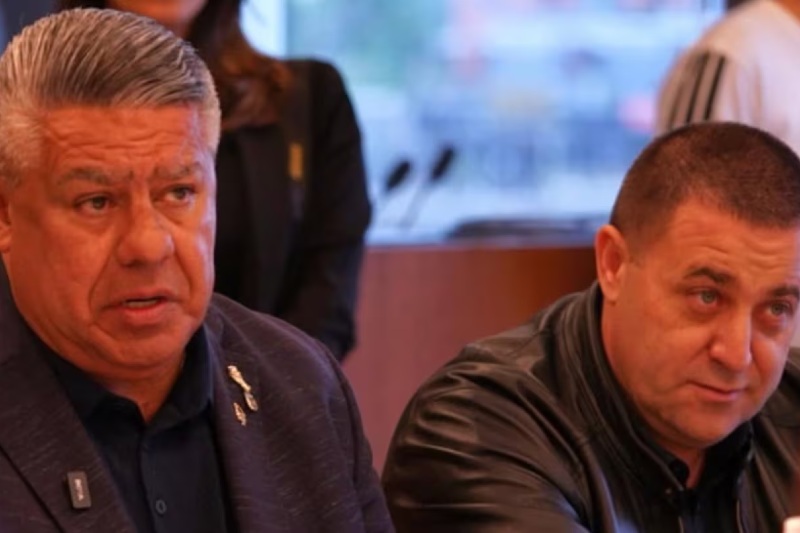 La misiva explica -además- que ese argumento ya fue planteado ante el tribunal interviniente y actualmente se encuentra pendiente de resolución en la Cámara de Apelaciones. Además, cuestionó la actitud de la Agencia de Recaudación y Control Aduanero (ARCA), al considerar que intenta convertir obligaciones aún no vencidas -y por lo tanto no cobrables- en la base de un supuesto delito penal tributario, postura que calificaron como contraria a la normativa vigente. 