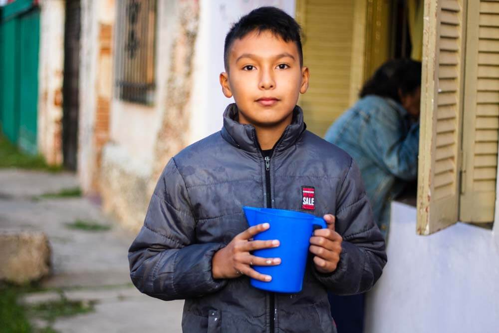 A pesar de las donaciones esporádicas, la falta de insumos nutricionales completos es una constante preocupación.