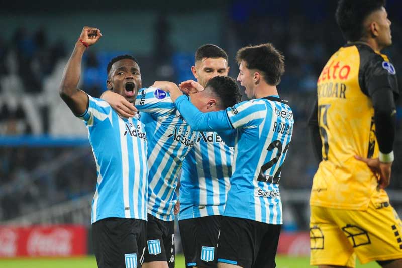 Racing venció 3-0 Coquimbo en el Cilindro Avellaneda, por la quinta fecha de la Conmebol Sudamericana. Adrián Martínez, en dos ocasiones, y Juan Nardoni convirtieron los goles para la Academia, que ratificó su liderazgo en soledad del grupo H. Racing tuvo una desdibujada versión en la primera etapa pero abrió el candado del equipo chileno gracias a un penal que ejecutó Maravilla.