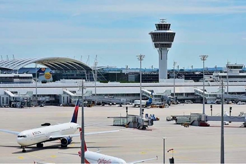 El itinerario incluye escalas en Bogotá, capital de Colombia, y en Confins, en Belo Horizonte, Brasil. De acuerdo con el portal especializado Aeroin, la parada en Minas Gerais se extenderá alrededor de dos horas. El arribo está previsto para las 19.30 -hora local- y el despegue hacia Buenos Aires a las 21.30. Aunque medios especializados advirtieron que la programación podría sufrir modificaciones de último momento. 