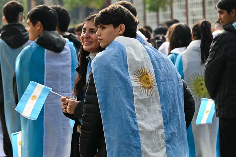 Organizado por el Ministerio de Educación de la provincia, comenzó pasadas las 10 de la mañana. Participaron más de 50 instituciones educativas de niveles primario, secundario y terciario.