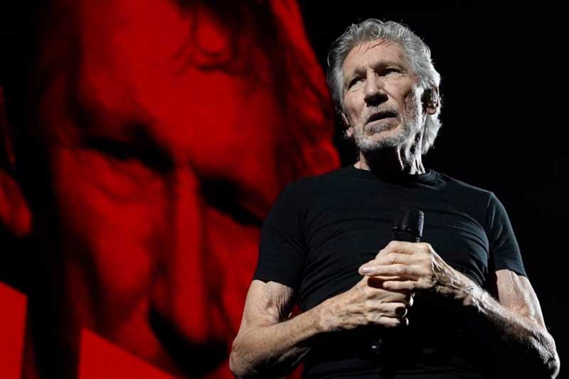 El ex integrante de Pink Floyd enfrenta denuncias en la Justicia argentina, realizadas en Comodoro Py por un sobreviviente del Holocausto y su hijo.