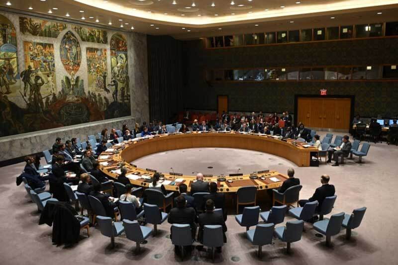 La oficina de DDHH de la ONU (Acnudh) ha emitido una advertencia contundente hoy, señalando que los bombardeos contra zonas densamente pobladas y el bloqueo de la Franja de Gaza constituyen crímenes de guerra. Esta declaración se produce en el contexto de la ofensiva israelí, que comenzó en respuesta a los ataques perpetrados por el movimiento islamista palestino Hamas el 7 de octubre.