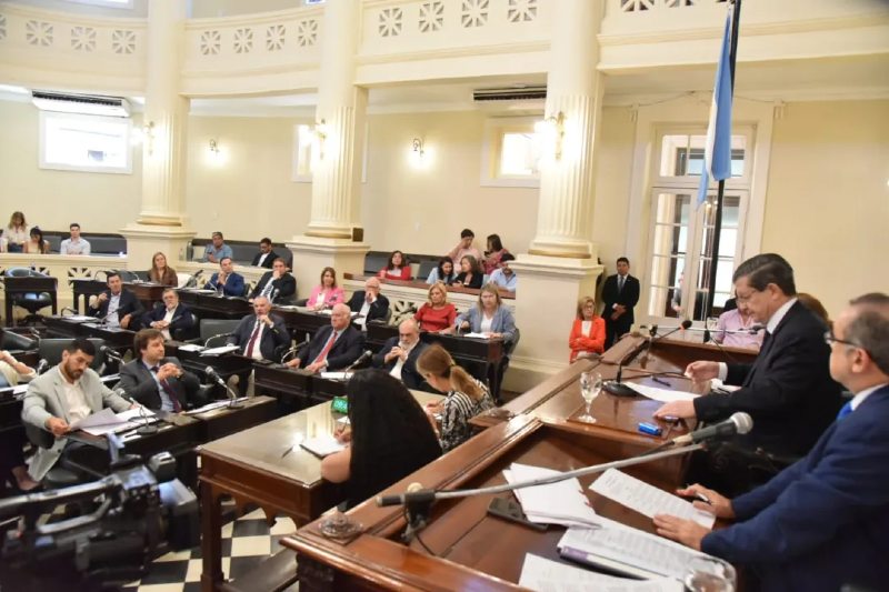 aprobaron el presupuesto provincial