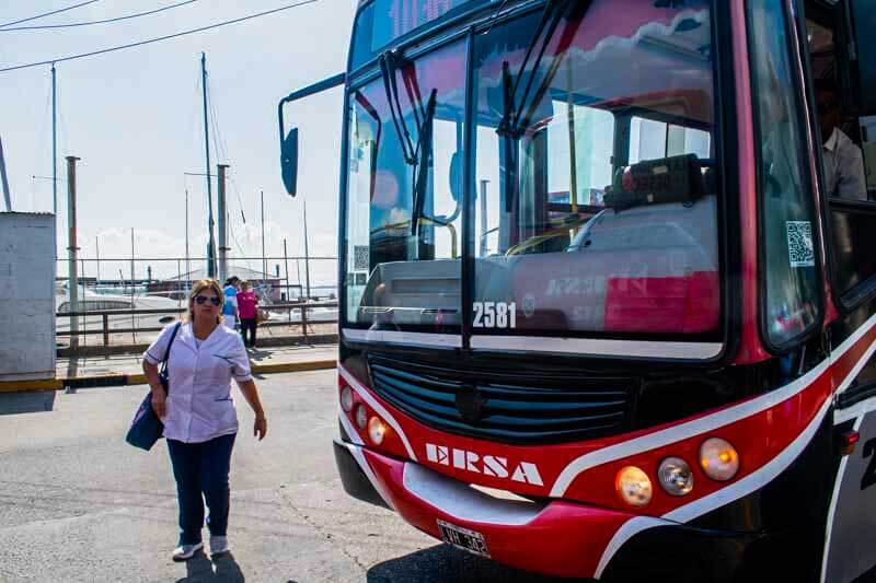 El gobierno había propuesto aumentos del 251% y del 169% para los boletos mínimos de colectivo y tren, respectivamente, en el área metropolitana de Buenos Aires a partir de febrero.
