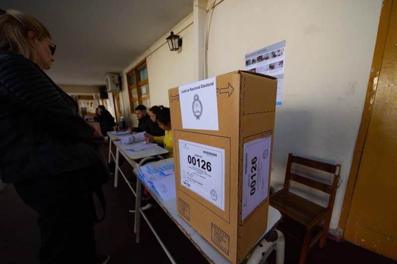 La Junta Electoral Provincial informó que, por primera vez, votarán intendente los municipios recientemente conformados de Cecilio Echevarría y Cazadores Correntinos, mientras que en San Miguel se elegirá por voto popular al juez de Paz, una modalidad inédita en Corrientes.
