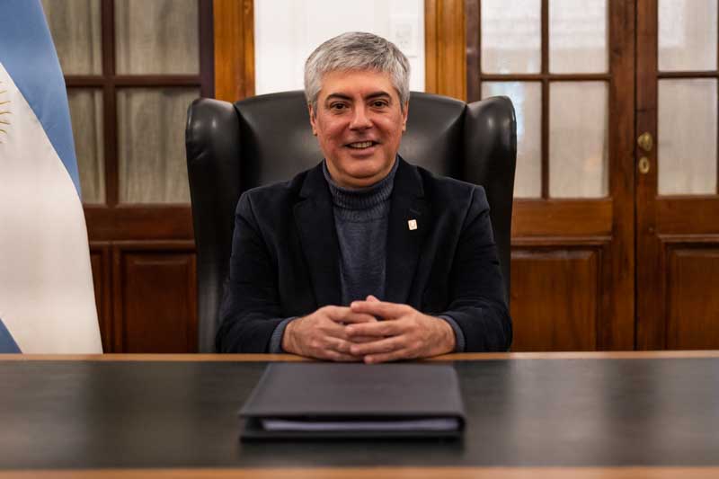 Larroza evaluó el paro docente en la UNNE}