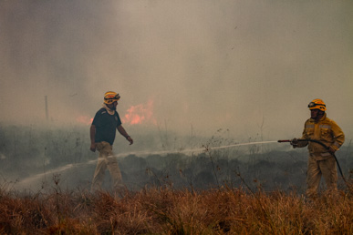 Ante la falta de lluvias y altos indicadores de peligro de incendios, el Gobierno provincial solicita a la población extremar los cuidados para evitar incendios de pastizales en todo el territorio correntino.