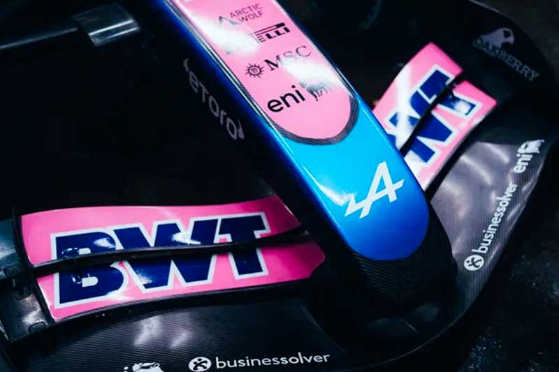 El A526 ya había tenido su primer rodaje días antes en una sesión privada en Silverstone y forma parte de la profunda renovación que encara Alpine tras una floja temporada 2025, en un año marcado por el nuevo reglamento técnico de la categoría. Para Colapinto, el inicio del proyecto representa su primera temporada completa en Fórmula 1, con pretemporada incluida, mientras que el equipo también se prepara para las pruebas de febrero en Bahréin antes del inicio del campeonato, previsto para el 8 de marzo en el Gran Premio de Australia.