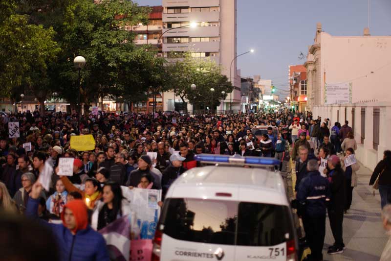 La manifestación fue convocada por la red Derechos de la Niñez, Adolescencia y Juventudes. Los organizadores subrayaron la importancia de mantener la presión sobre las autoridades para que la búsqueda no se detenga y se esclarezcan los hechos.