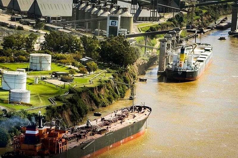 El Presidente firmó un decreto donde designa a quien controlará la Administración General de Puertos Sociedad del Estado (AGPSE). Este ente se encarga de administrar, gestionar y explotar los puertos bajo jurisdicción nacional, así como del curso fluvial Paraná-Paraguay. 