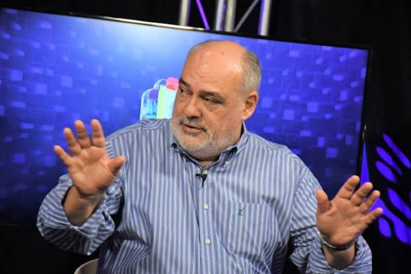 ECO, liderado por Ricardo Colombi (13): Acción por Corrientes, Agrario y Social, Cambio Austeridad y Progreso, Cambio Popular, Ciudadanos a Gobernar, De la Cultura, la Educación y el Trabajo, Instrumento Electoral por la Unidad Popular, Movimiento Libres del Sur, Nuevo Encuentro por la Democracia y la Equidad, Nuevo País, Proyecto Corrientes, Proyecto Popular y Unión Correntina. 