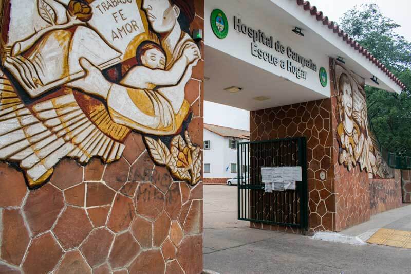 Hay más de 180.000 casos confirmados y 129 fallecidos en el país. En Corrientes, la situación no es menos preocupante, con un aumento de más de 400 casos en una semana y con expectativas por la llegada de las dosis de la vacuna para combatir la enfermedad.