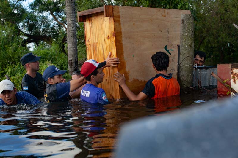 Se espera que el nivel de los ríos comience a bajar lentamente en los próximos días, siempre y cuando las condiciones meteorológicas permitan el escurrimiento natural.
