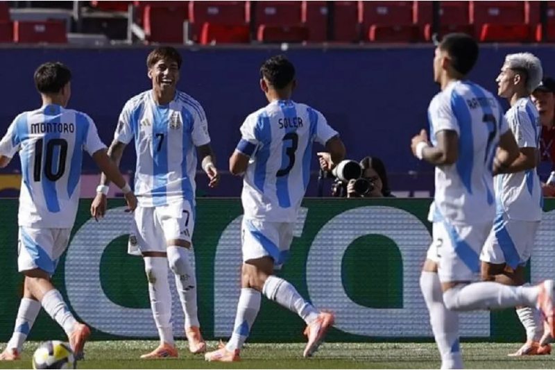 Mañana, 11 de octubre, a las 17 se enfrentarán España y Colombia, luego, a las 20, Argentina chocará contra México. La segunda serie de la llave comenzará el domingo a las 17 con el partido entre Estados Unidos y Marruecos, y a las 20 comenzará el encuentro entre Noruega y Francia.