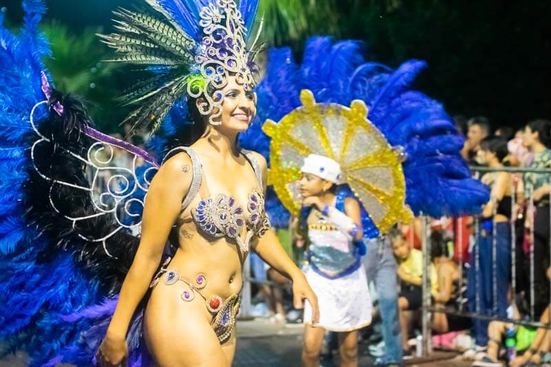 carnaval -   corsos   -   momo   -   barriales   -   agrupaciones