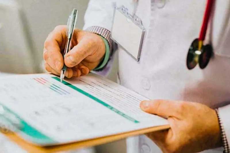 Las compañías que aún no informaron sus porcentajes tienen cinco días hábiles para completar la carga. Según el Indec, en noviembre las prepagas subieron un 1,5% en el AMBA y un 1,8% a nivel nacional, con un incremento interanual promedio del 22,7%. El ajuste de diciembre toma como referencia la inflación de octubre, que fue del 2,3% mensual, con un acumulado del 24,8% entre enero y octubre y un 31,3% interanual.