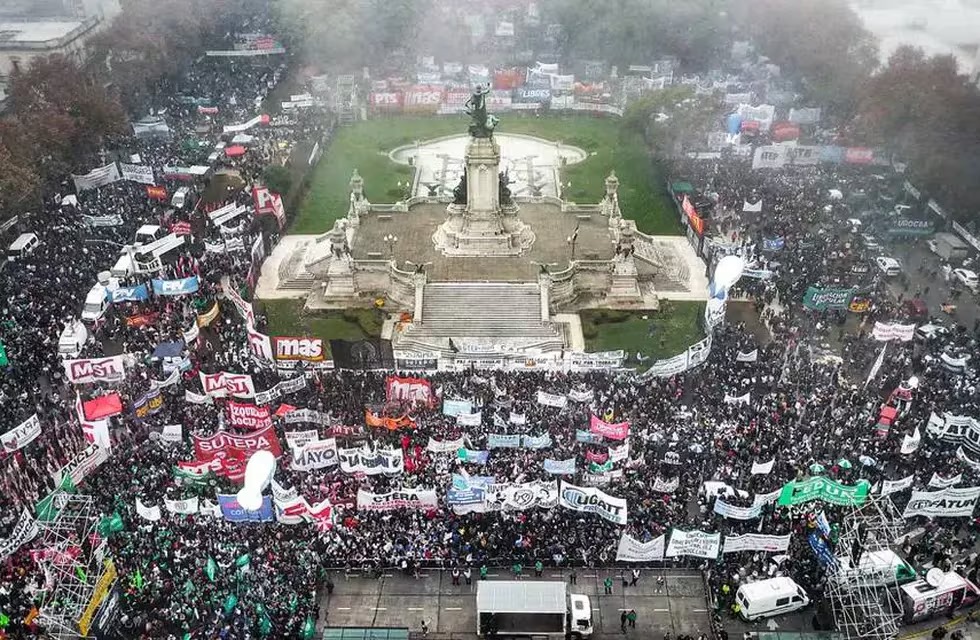 Ley bases-represión-buenos aires-congreso-senado