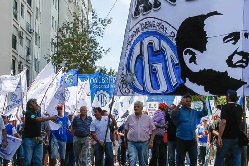 La decisión fue tomada en la sede de Azopardo al 800, durante la reunión del Consejo Directivo, donde también acordaron realizar una marcha hasta la plaza de Mayo el Día del Trabajador.