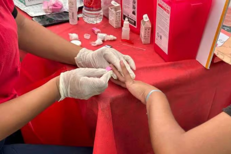 En la capital los interesados pueden acudir al laboratorio central de Redes y Programas, ubicado en Plácido Martínez 1044, de 10 a 14. También en el Centro de Testeo Epidemiológicos (Cetep) ubicado en Guastavino 1880, en el Banco de Sangre y en todos los Centros de Atención Primaria de la Salud (CAPS) y en 2 Salas de Atención Primaria de la Salud (SAPS): Dr. Rawson (barrio San Gerónimo) y Dr. Miguel Rossi Candia (barrio Independencia).