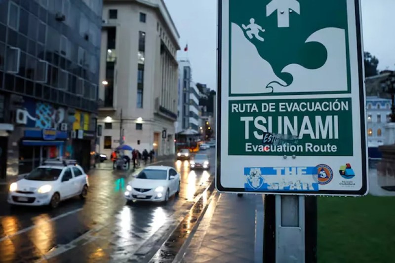 Alerta en toda la costa del Pacífico}