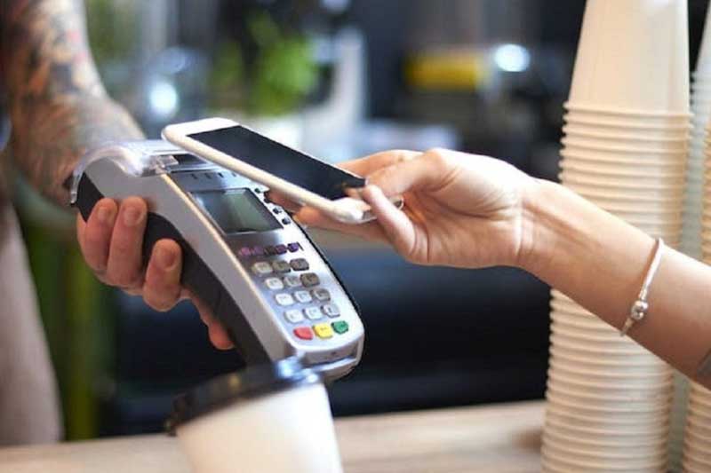 La plataforma comercial expresó su descontento, afirmando que más de 4 millones de personas se verán afectadas por las nuevas normas. La medida busca mejorar la seguridad y combatir el fraude, aunque Mercado Pago sostiene que complicará las transferencias y perjudicará la inclusión financiera.