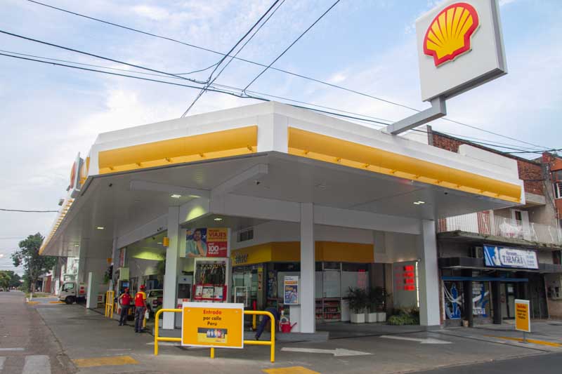 Según fuentes del sector, la suba del crudo Brent en Londres durante el último mes fue del 20%, sumado a incrementos en biocombustibles, etanol y ajustes impositivos, lo que obliga a trasladar esos costos a los precios finales.

Guillermo Lego, gerente general de la Confederación de Entidades del Comercio de Hidrocarburos y Afines (Cecha), adelantó que en los primeros días de julio podría implementarse otro aumento cercano al 5%. El mercado se encuentra en alerta ante la caída de la demanda y la inestabilidad internacional, que presionan tanto a consumidores como a expendedores.