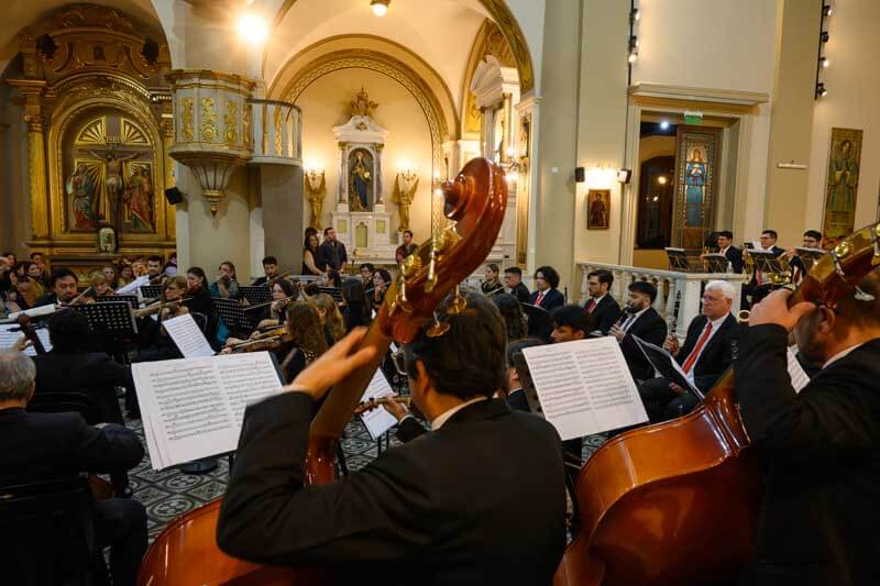 La presentación del viernes fue mucho más que un simple concierto. Fue una celebración de la música, del talento local y de la capacidad de la cultura para conmover y unir a las personas.