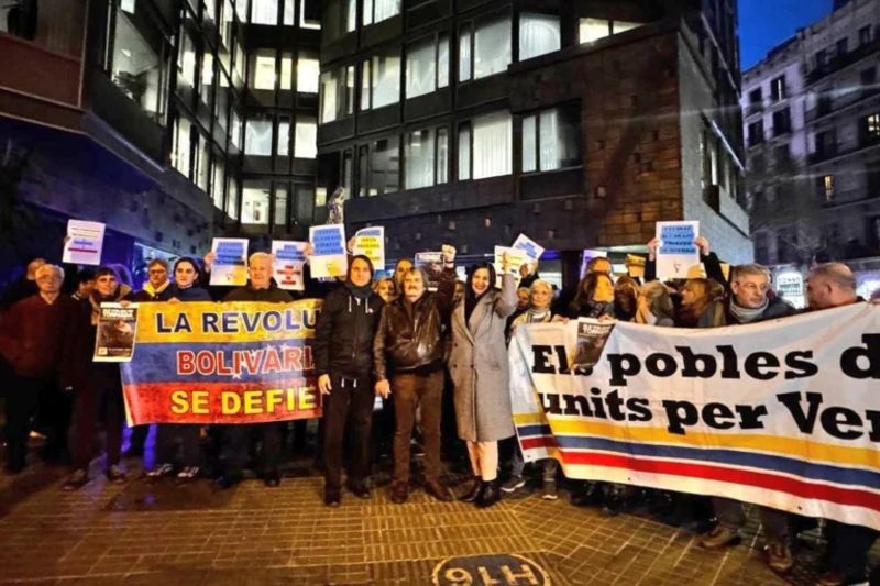 En Estados Unidos el movimiento Hands off Venezuela encabezó una protesta frente al Metropolitan Detention Center en Nueva York y frente a la sede de la ONU, en Colombia realizaron plantones y marchas en Bogotá, Medellín, Cali, Barranquilla, Cúcuta y Cartagena, también hubo actividades en Brasil -el Movimiento de los Trabajadores Rurales Sin Tierra-,  en México, Uruguay, El Salvador, Venezuela, Angola, Kenia, Uganda, el Congo, Sudáfrica, Malí, Senegal, Bélgica, Alemania, España, China, Vietnam, Ankara, Filipinas, Irak, Líbano y Arabia Saudita, entre otros.