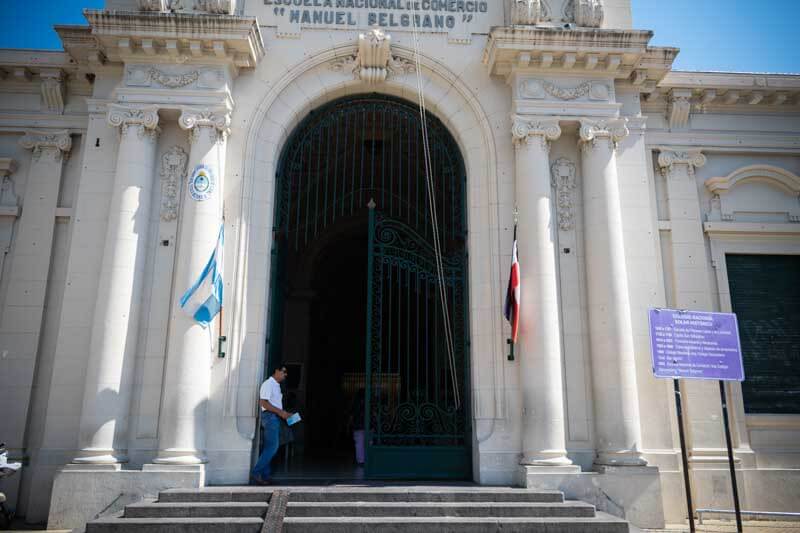 En el colegio nacional General San Martín la escasa asistencia de alumnos fue notable.