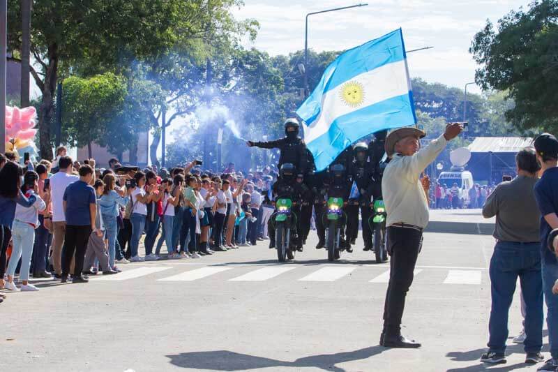 La organización prevé la movilización de unas 4.500 personas y la asistencia de miles de espectadores. El bloque de seguridad estará integrado por entre 1.500 y 1.800 efectivos pertenecientes a la Policía de Corrientes, Policía Federal, Policía de Seguridad Aeroportuaria, Bomberos, Gendarmería, Prefectura Naval y fuerzas especiales.
