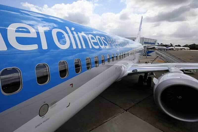 avion-vuelos-aerolineas argentinas-flybondi-aeropuerto-pasajero-sparo-aeronauticos