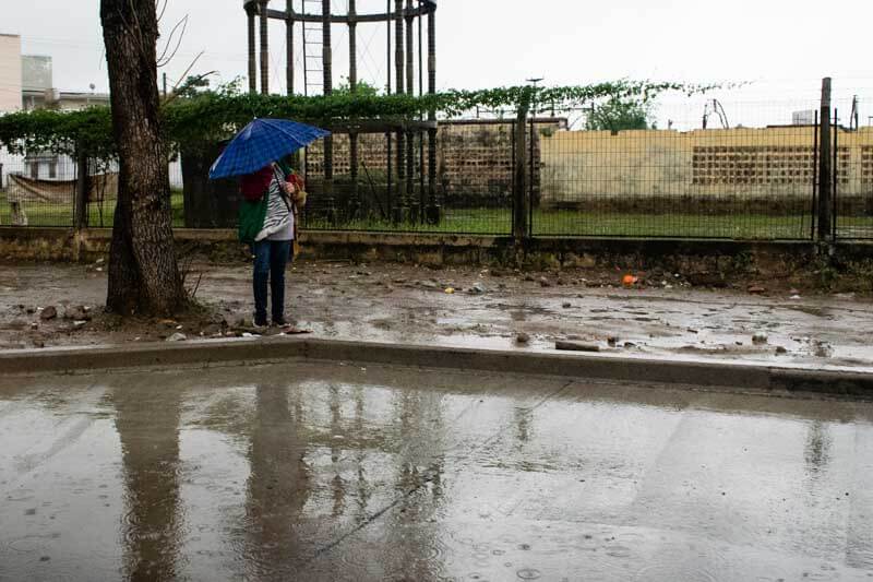 Se espera que la tormenta, iniciada en la madrugada de hoy, se prolongue durante el fin de semana y posiblemente hasta el lunes. La temperatura comenzará a descender el domingo, con valores de entre 17° y 23°.